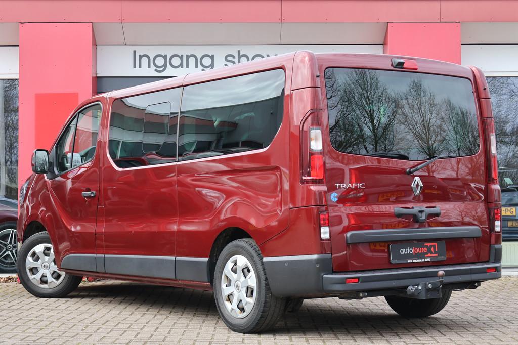 Renault Trafic 2.0 dCi L2H1 Passenger 9-persoons | Incl BTW, Voorwielaandrijving, Stof, Gebruikt, 2500 kg