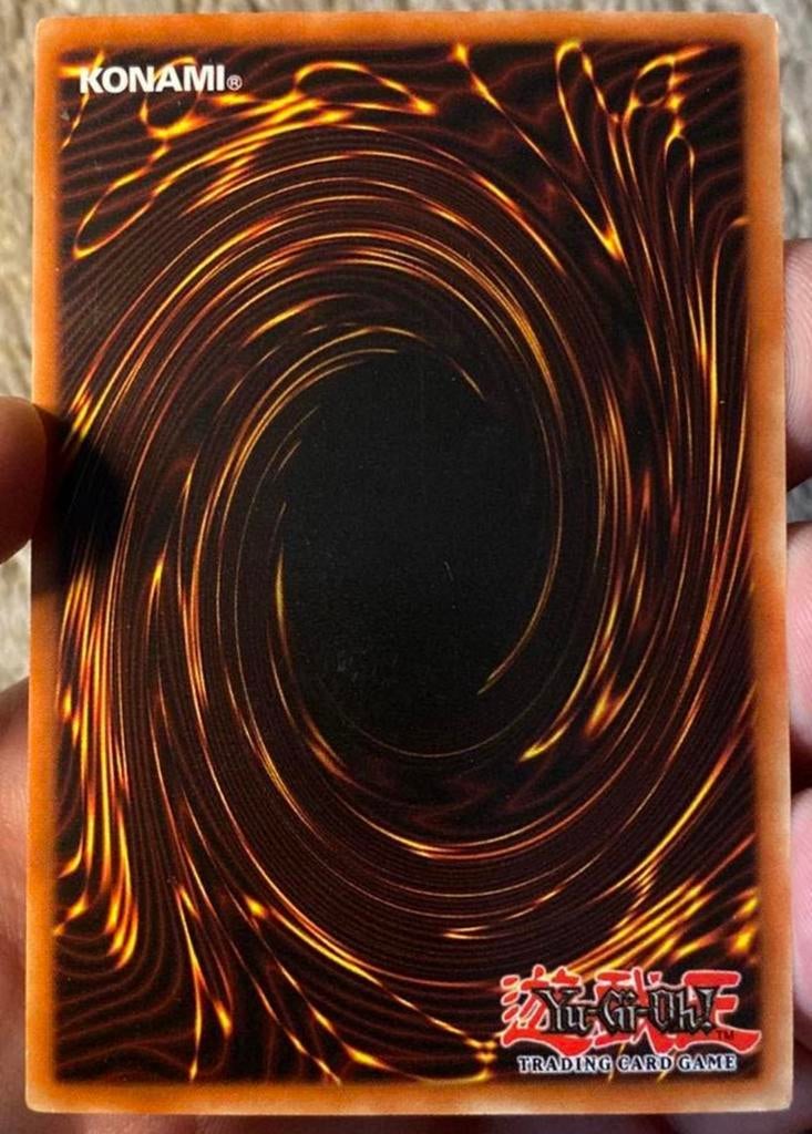 Yu-Gi-Oh! Smoke Grenade of the Thief LOD 1st Misprint !, Ophalen of Verzenden, Gebruikt, Losse kaart