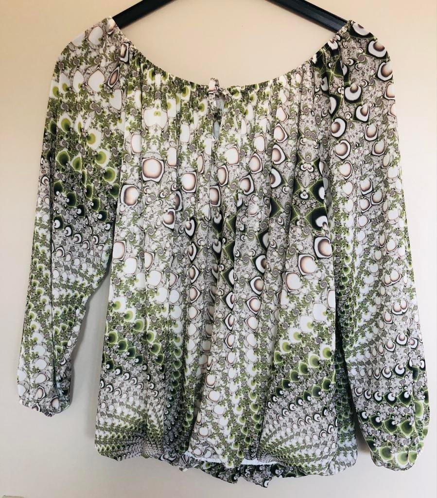 Hippie bloes met groene cirkelprint en wit binnenbloesje, Ophalen of Verzenden, Gedragen, Maat 38/40 (M), Groen