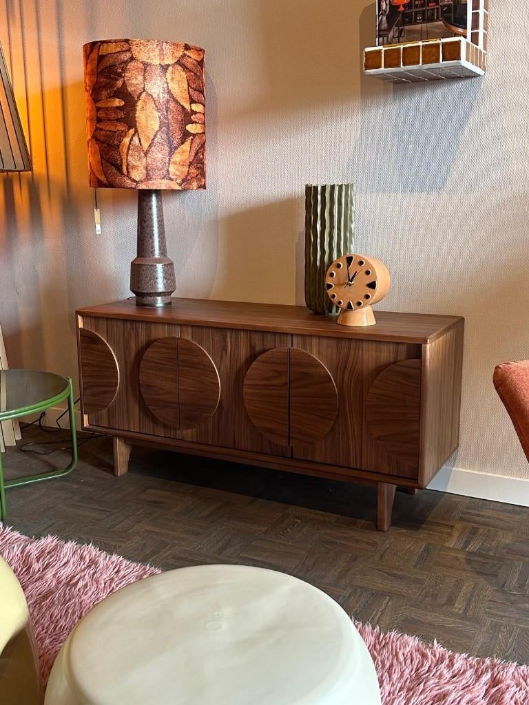 Zuiver - Groove Dressoir 3 deuren - Walnoot - 120x40x58 cm, Ophalen, Overige materialen, Met deur(en), 100 tot 150 cm