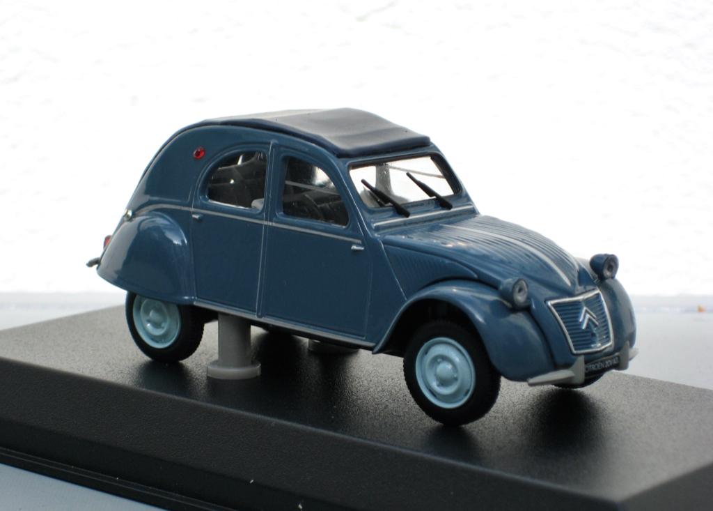 Citroen 2CV AZL 1960 blauw Norev 1:43, Ophalen of Verzenden, Nieuw, Auto, Norev
