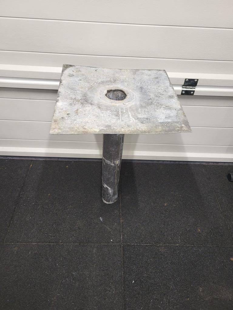 Onderuitloop Lood dakdoorvoer 40x40x57cm, Ophalen, Zo goed als nieuw, Lood