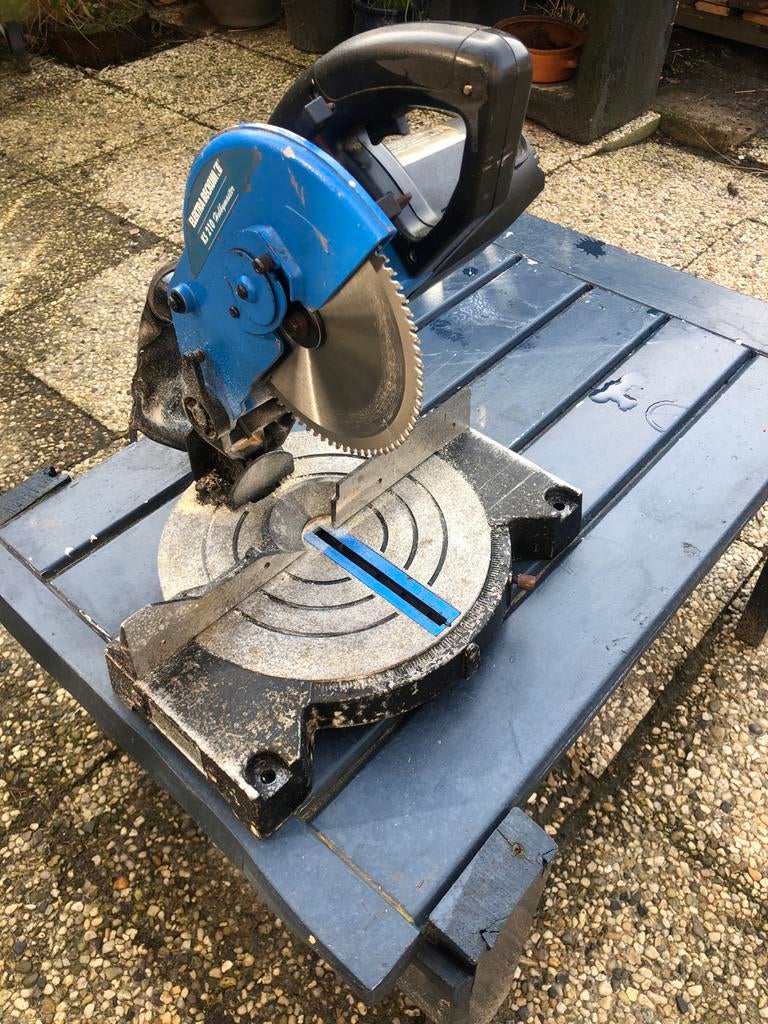 Elektrische afkortzaag - Elektro Beckum KS 210 Hobbymaster, Gebruikt, 70 mm of meer, 600 tot 1200 watt, Ophalen of Verzenden