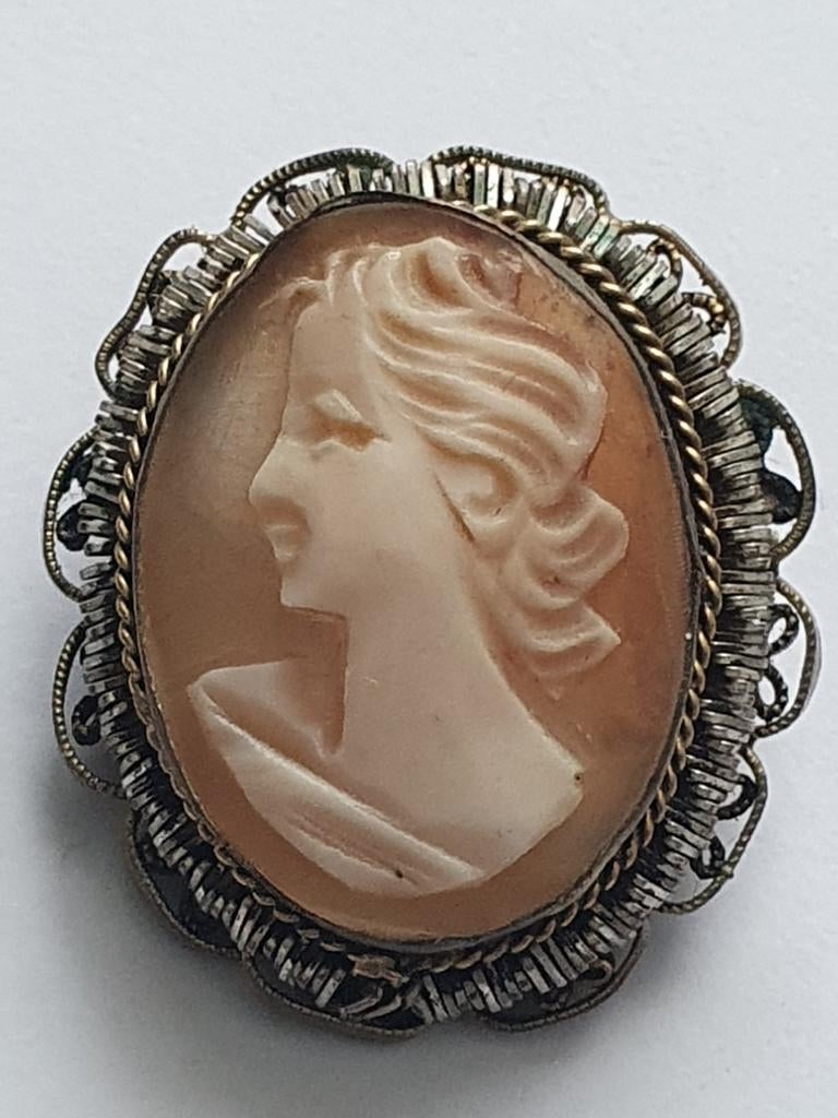 Oude vintage camee broche, Sieraden, Tassen en Uiterlijk, Broches, Ophalen of Verzenden, Gebruikt, Overige materialen