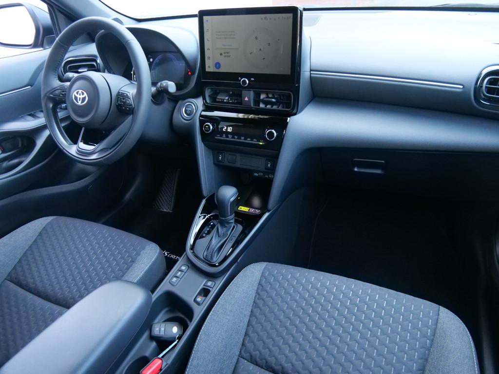 Toyota Yaris Cross 1.5 Hybrid 130 Pk Teamplayer Automaat App, Stof, 1490 cc, Hybride Elektrisch/Benzine, 3 cilinders