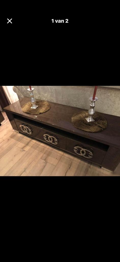 Gucci tv kast, Huis en Inrichting, Ophalen