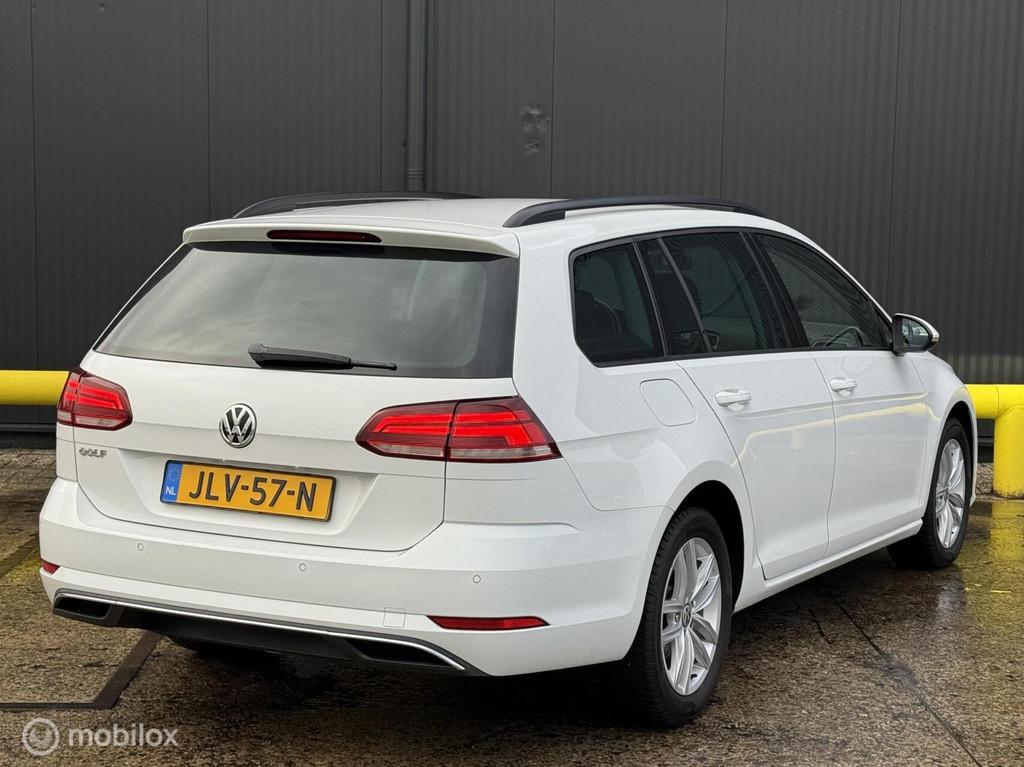 Volkswagen Golf 1.6 TDI Highline | ACC | CARPLAY |, Auto's, Voorwielaandrijving, Gebruikt, 4 cilinders, 116 pk