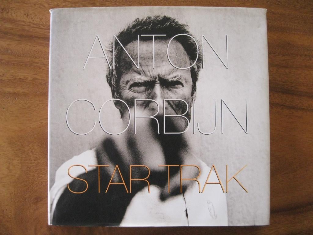Boek Anton Corbijn - Star Trak, Fotografen, Anton Corbijn, Ophalen of Verzenden, Zo goed als nieuw