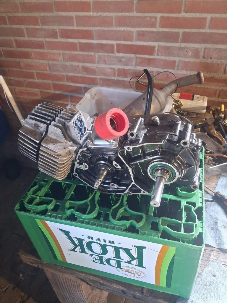 Tomos blok carterinlaat, Ophalen