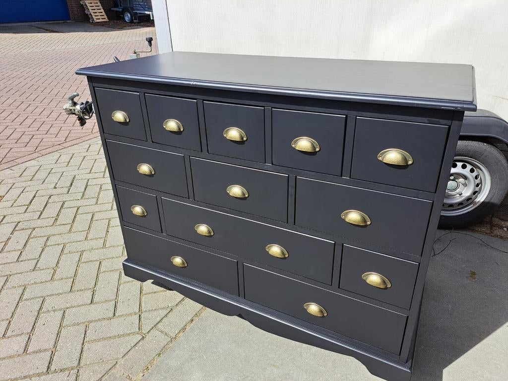 Matzwarte ladekast  commode   refurbished 13 lades, Huis en Inrichting, Kasten | Ladekasten, Ophalen, RoDeKo Volendam, R.kooij65@gmail.com