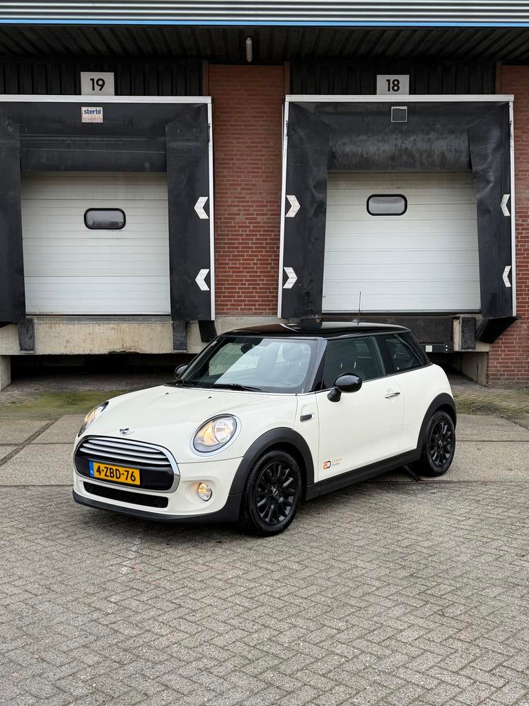 Supermooie Mini Cooper | Wit | 2014, Auto's, Voorwielaandrijving, Zwart, Origineel Nederlands, Handgeschakeld