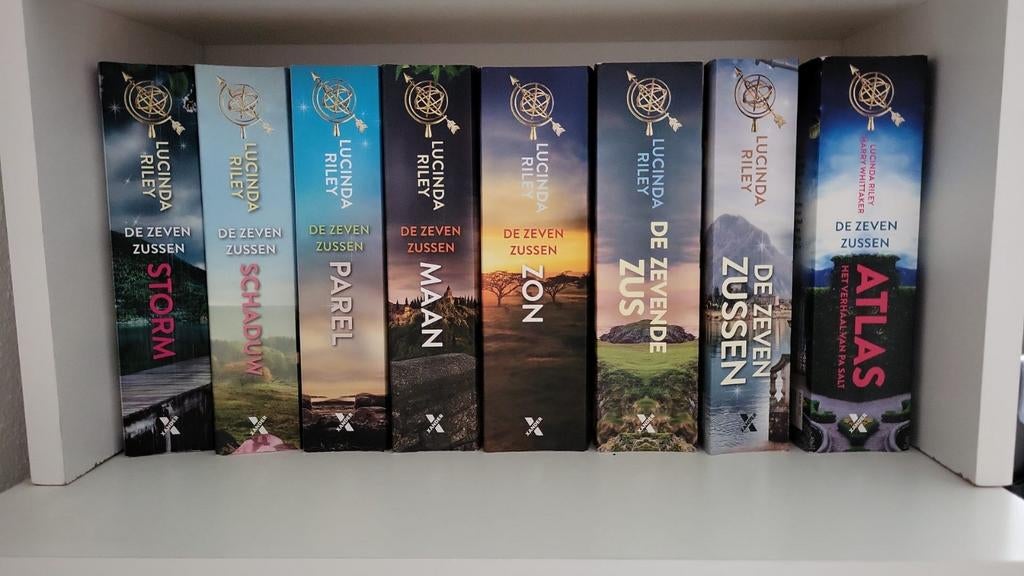 Lucinda Riley boeken, Boeken, Ophalen of Verzenden, Zo goed als nieuw, Lucinda Riley