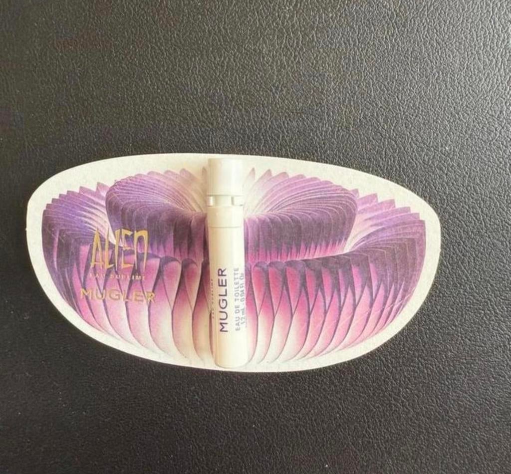 Parfum proefje + kaart Alien Thierry Mugler 1,2 eau de toil, Verzamelen, Verzenden, Nieuw, Proef of Tester, Gevuld