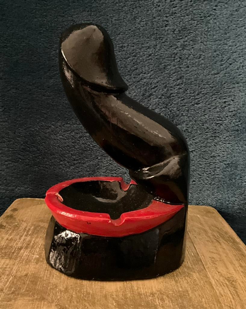 Houten asbak van een fallus., Verzamelen, Rookartikelen, Aanstekers en Luciferdoosjes, Ophalen of Verzenden, Nieuw, Asbak