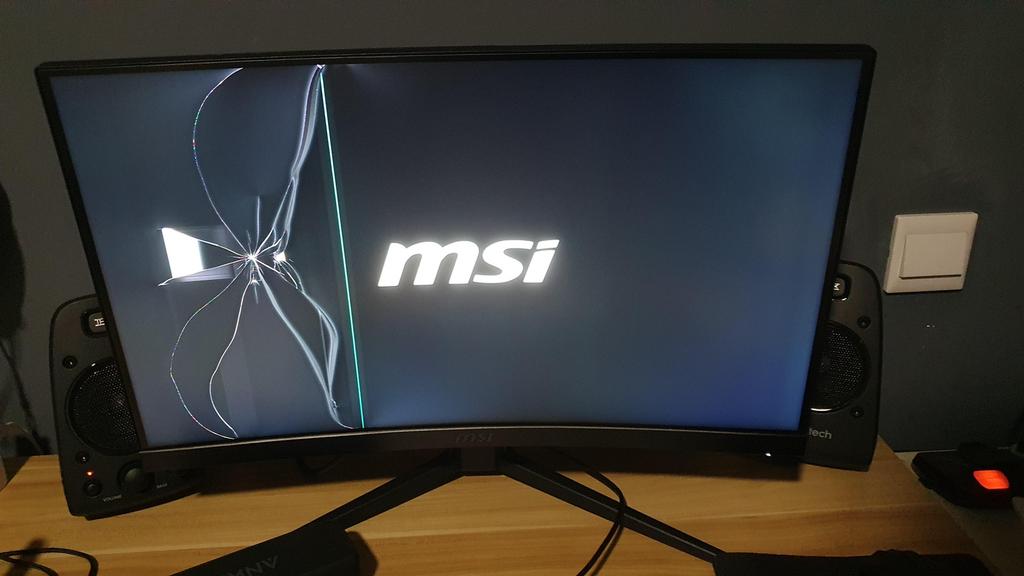 Opzoek naar monitor, Ophalen of Verzenden, Zo goed als nieuw, 60 Hz of minder