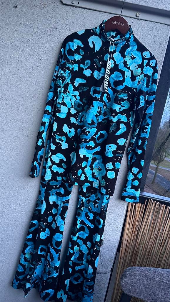 Stieglitz coll met flared/nieuw met prijskaartjes er nog aan, Blauw, Nieuw, Ophalen of Verzenden, Lange mouw