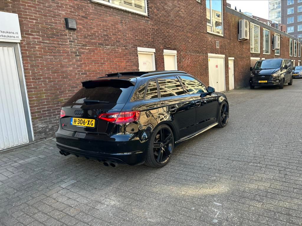 Audi S3 /A3  Sportback Quattro 2.0 Black Edition Panoramadak, Automaat, S3, 74 €/maand, 4 cilinders