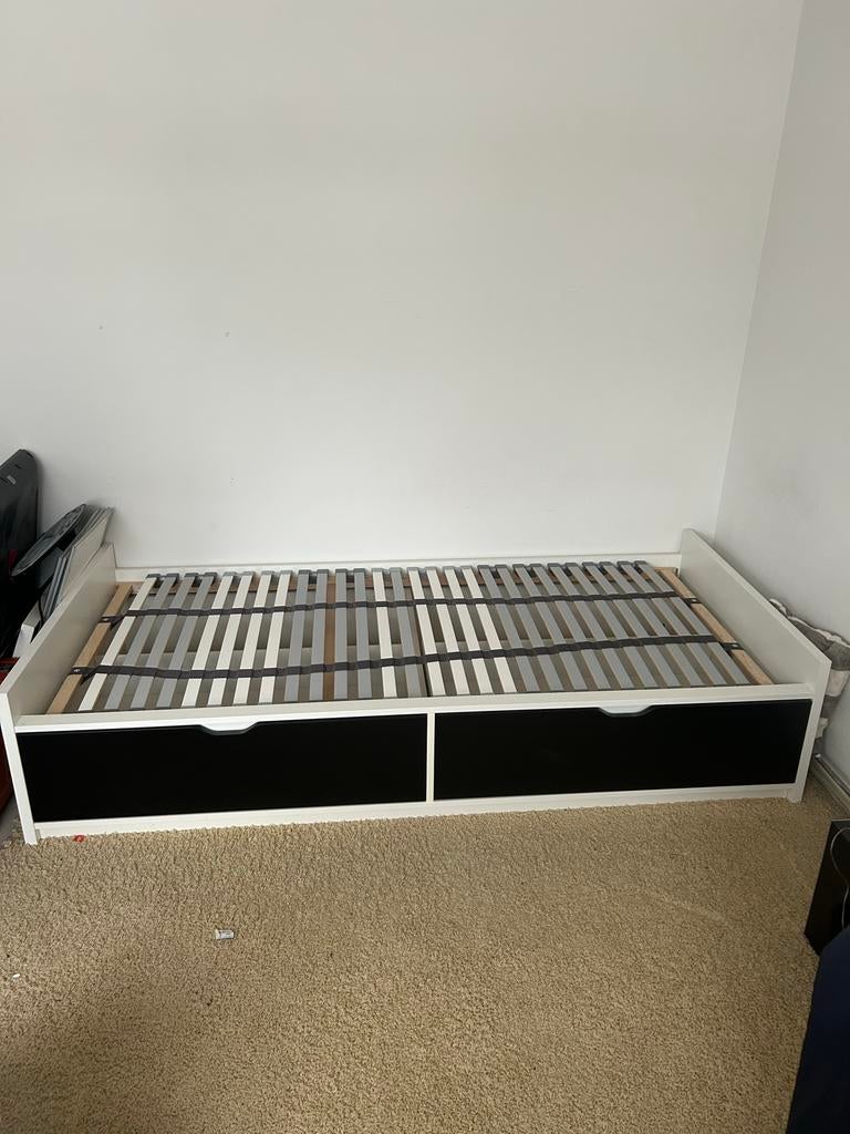 Ikea Flaxa bed met lades - eenpersoons / Zo goed als nieuw!, Ophalen, 90 cm, Eenpersoons, Wit