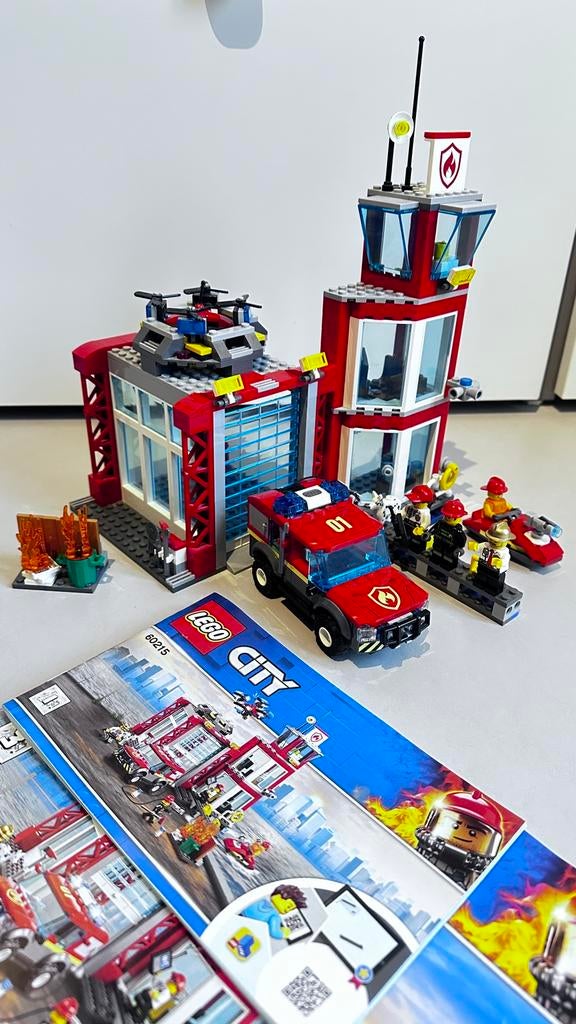 Lego 60215 Brandweerkazerne compleet, Ophalen of Verzenden, Zo goed als nieuw, Complete set, Lego