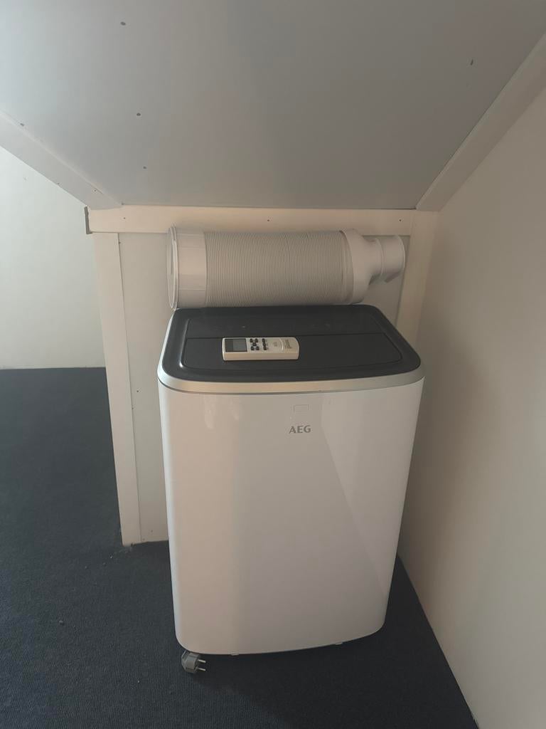AEG Mobiele Airco - Zo goed als nieuw!, Ophalen, 3 snelheden of meer, Zo goed als nieuw, Koelen en Ontvochtigen