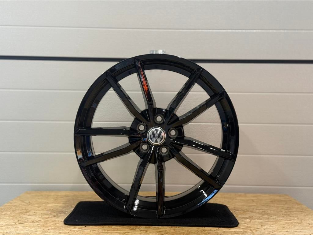 Nieuw Setje 19” Volkswagen Pretoria Velgen Golf, 19 inch, Velg(en), Nieuw, Ophalen of Verzenden