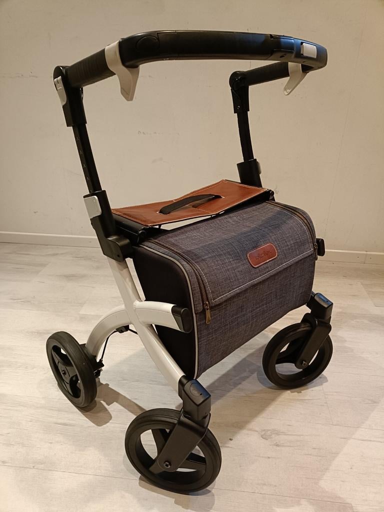 Rolls Flex2 klein lichtgewicht rollator incl Servicebeurt, Diversen, Rollators, Ophalen of Verzenden, Opvouwbaar, MOBIZORG, Info@mobizorg.nl