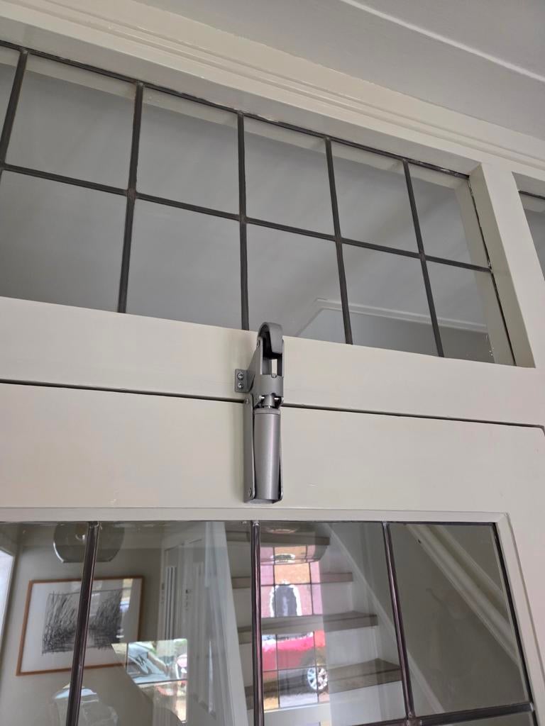 Nieuwe deuropvanger - Justor, Doe-het-zelf en Verbouw, Hang- en Sluitwerk, Ophalen of Verzenden, Zo goed als nieuw, Overige materialen