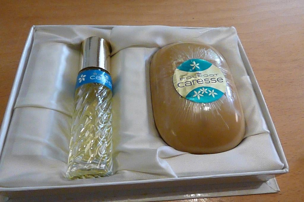 oud setje boldoot caresse met zeep, Ophalen of Verzenden, Overige typen