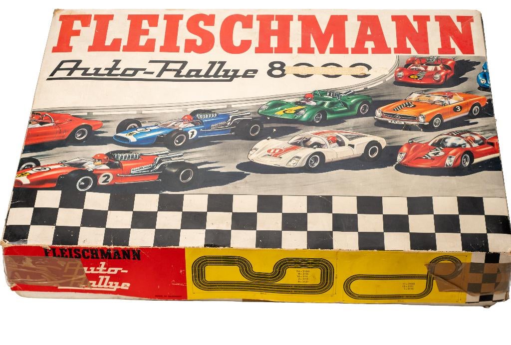 Fleischmann racabaan 8000 met extra scalextric ferrari's, Ophalen, Fleischmann, Met looping, Elektrisch