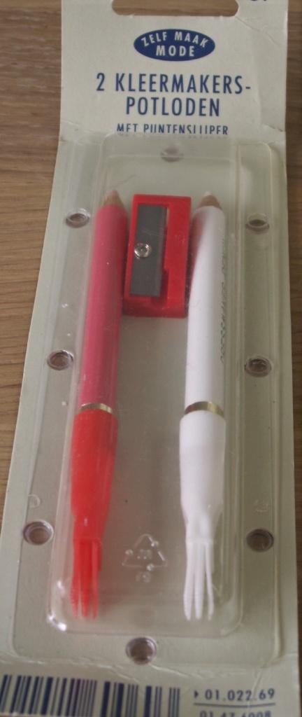 2 kleermakerspotloden met puntenslijper, Ophalen of Verzenden, Nieuw, Overige typen