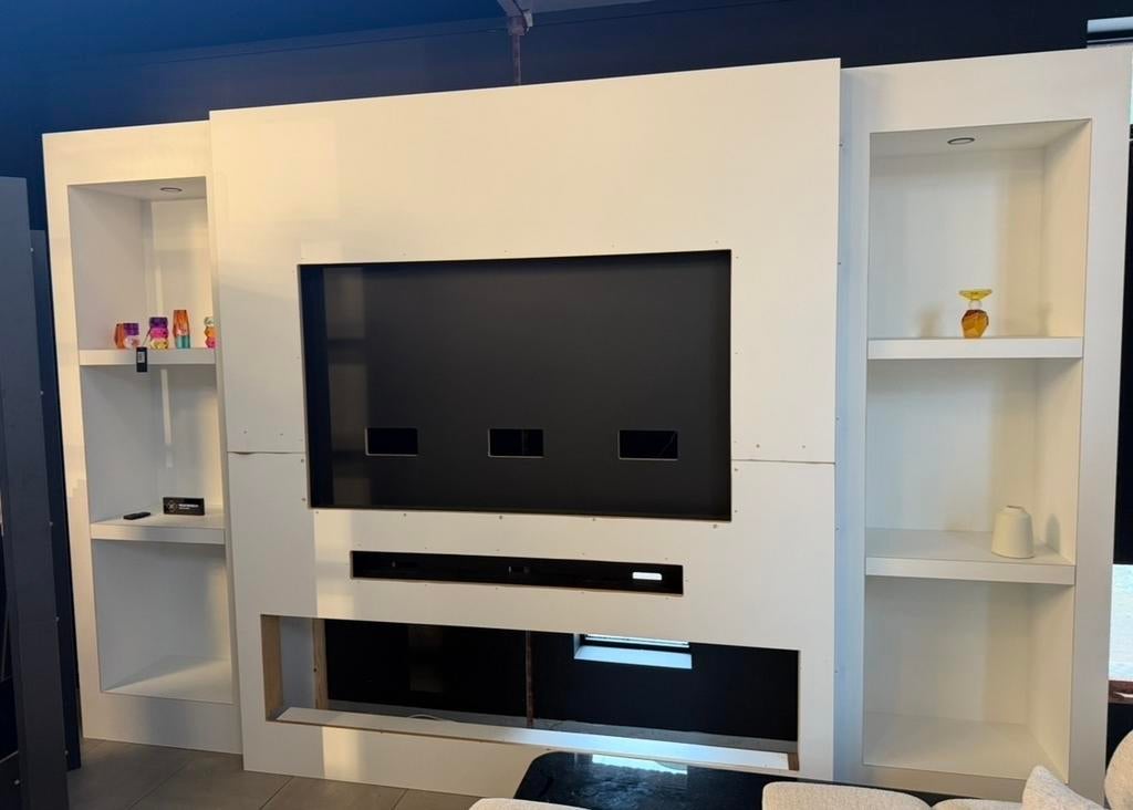 Grote TV unit met LED en haard uitsparing, Overige materialen, Gebruikt, 200 cm of meer, Ophalen of Verzenden