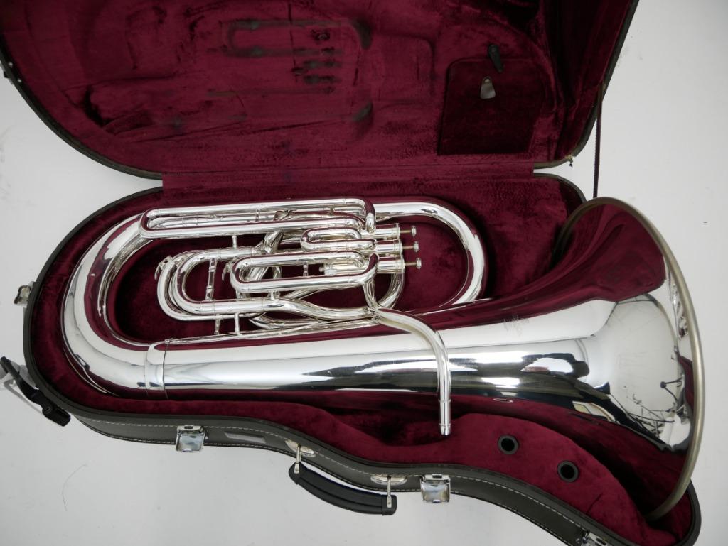 Uw Bas of Euphonium Verkopen? Zorgeloos via Van der Glas BV, Ophalen of Verzenden, Gebruikt, Euphonium of Tenortuba
