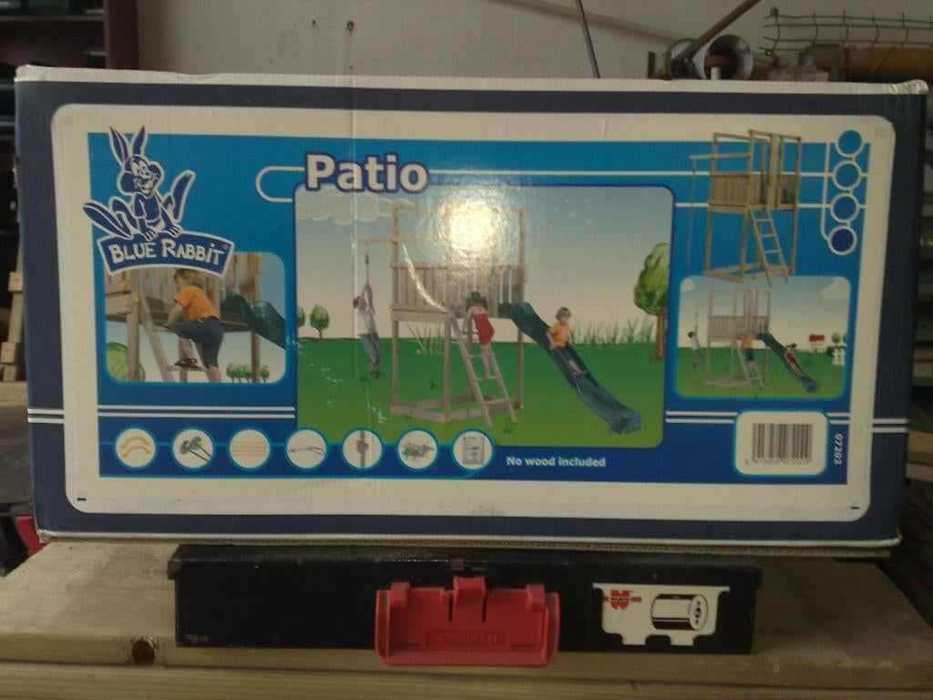 30 montage dozen, speelhuisje, schommel 10 glijbanen, Ophalen, Nieuw, Overige materialen