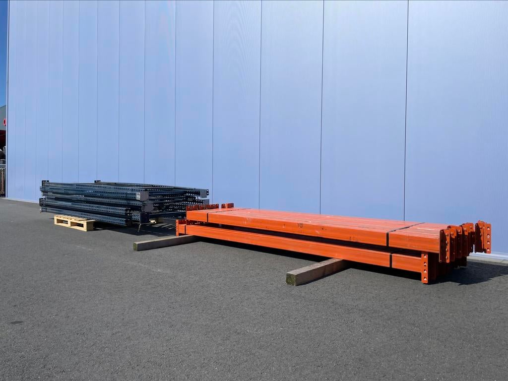 Mecalux stellingmateriaal 24 liggers en 7 staanders