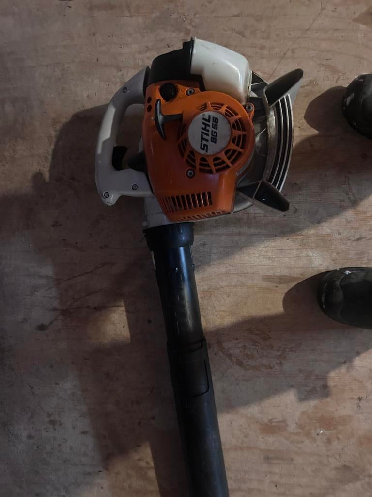 Stihl bg 56 bladblazer, Ophalen of Verzenden, Zo goed als nieuw, Benzine