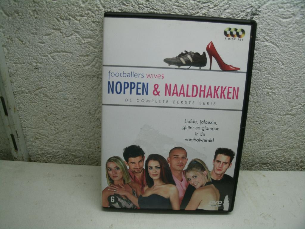 dvd 281b noppen & naaldhakken 1e seizoen compl 3 dvd, Alle leeftijden, Ophalen of Verzenden, Zo goed als nieuw
