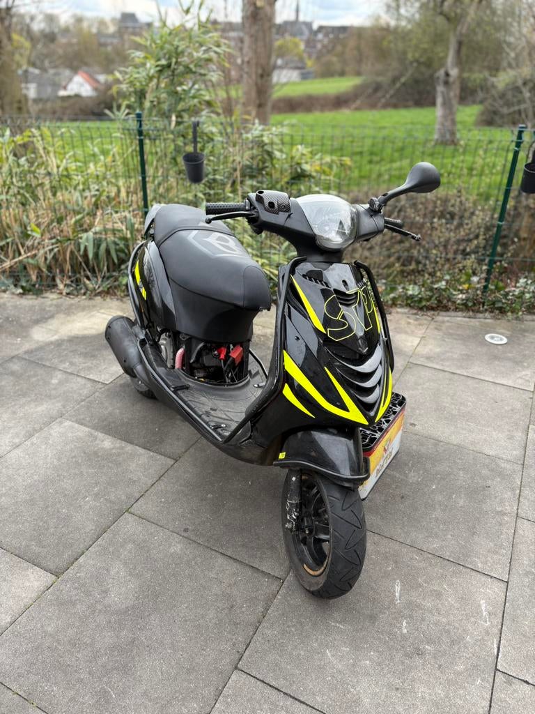 Zip 172cc lc brom ook TERUIL, Ophalen, Tweetakt, Gebruikt, Maximaal 45 km/u
