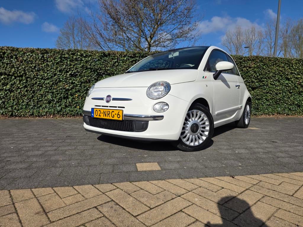 Fiat 500 1.2 AUT 2010 Wit NIEUWE DISTRIBUTIERIEM., Auto's, 1242 cc, 4 cilinders, Wit, Origineel Nederlands