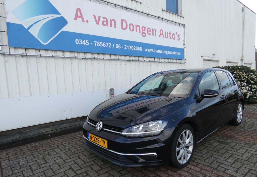 Volkswagen GOLF 1.5 TSI HIGHLINE DSG,Navi,Camera,ACC,Stoelve, Euro 6, 4 cilinders, 150 pk, Zwart