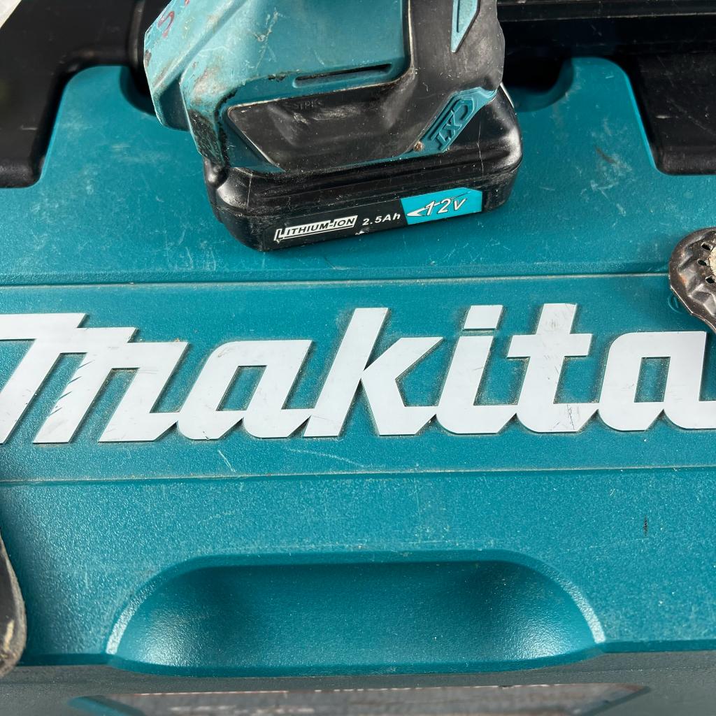 Makita TM30D Multitool op accu | accus,lader,koffer | 401380, Ophalen of Verzenden, Gebruikt