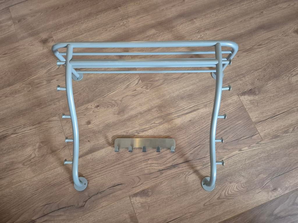 IKEA wandkapstokken met 'hoedenplank' en haken, Gebruikt, Minder dan 100 cm, Metaal, Ophalen