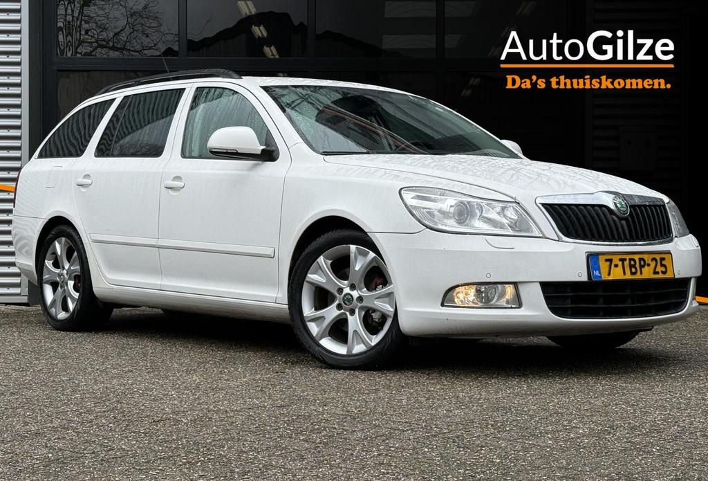 Skoda Octavia Combi 1.8 TSI Elegance Business Line Open Dak., Auto's, Skoda, Voorwielaandrijving, Euro 5, Stof, Gebruikt