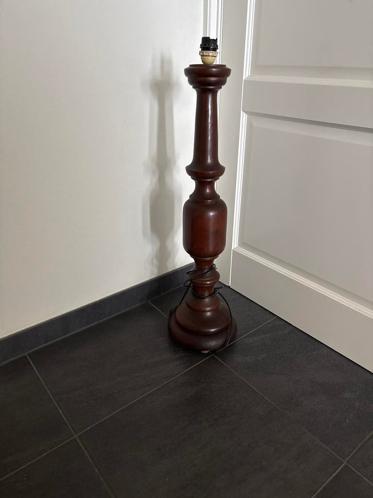 Ouderwetse hardhouten lampenpoot - werkt naar behoren, Ophalen, Gebruikt, Hout, Minder dan 100 cm