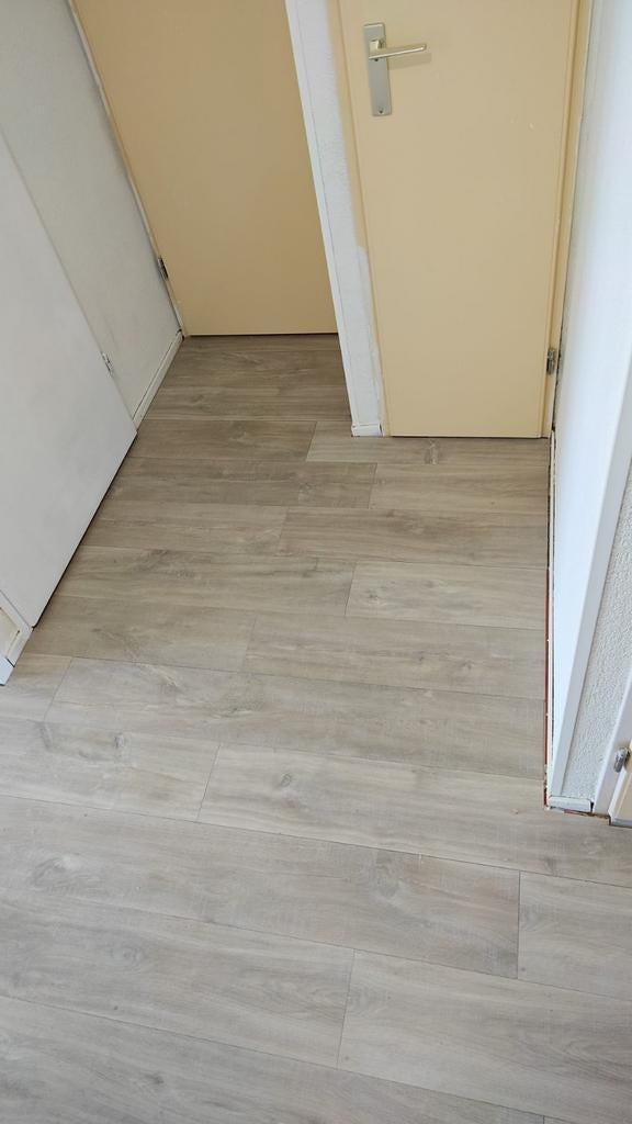 Houten vloer/laminaat/pvc gekocht? Wij leggen voor 6,- p/m2!, Verzenden, 75 m² of meer, Parket, grenen, eiken, pvc, laminaat