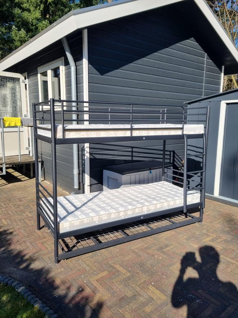 Stapelbed voor 3 personen, Ophalen, Overige typen, Minder dan 2 meter