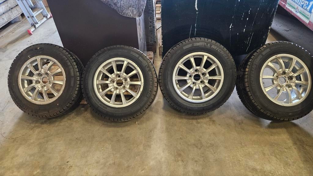 VW T4 Michelin Agilis banden met velgen 195/70 R15C, Bestelwagen, 15 inch, Ophalen of Verzenden, Band(en)