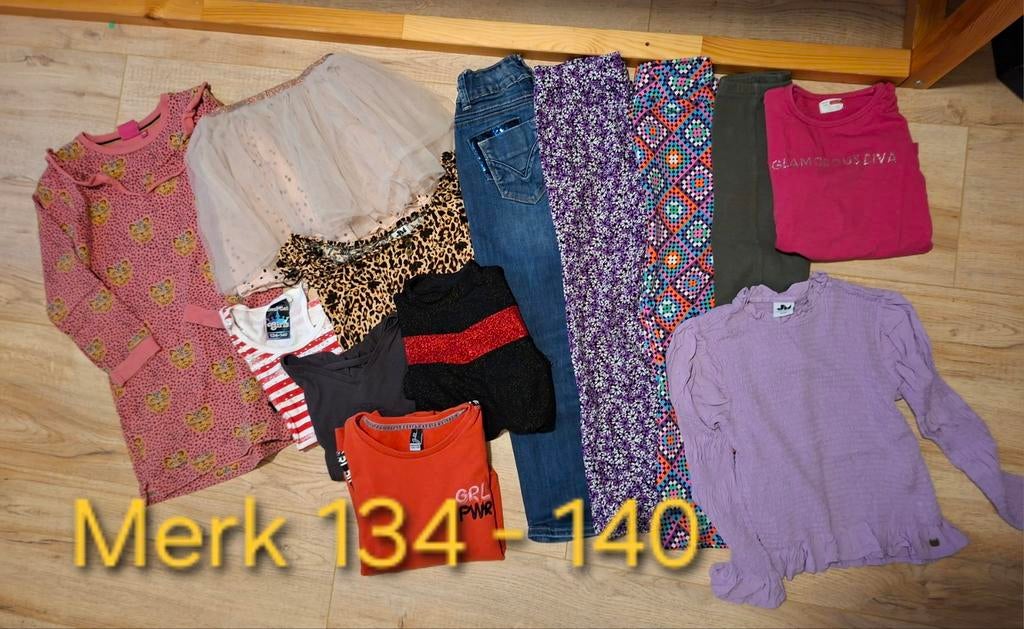 MERKKLEDING 134 140, Ophalen of Verzenden, Zo goed als nieuw, Vingino, Meisje