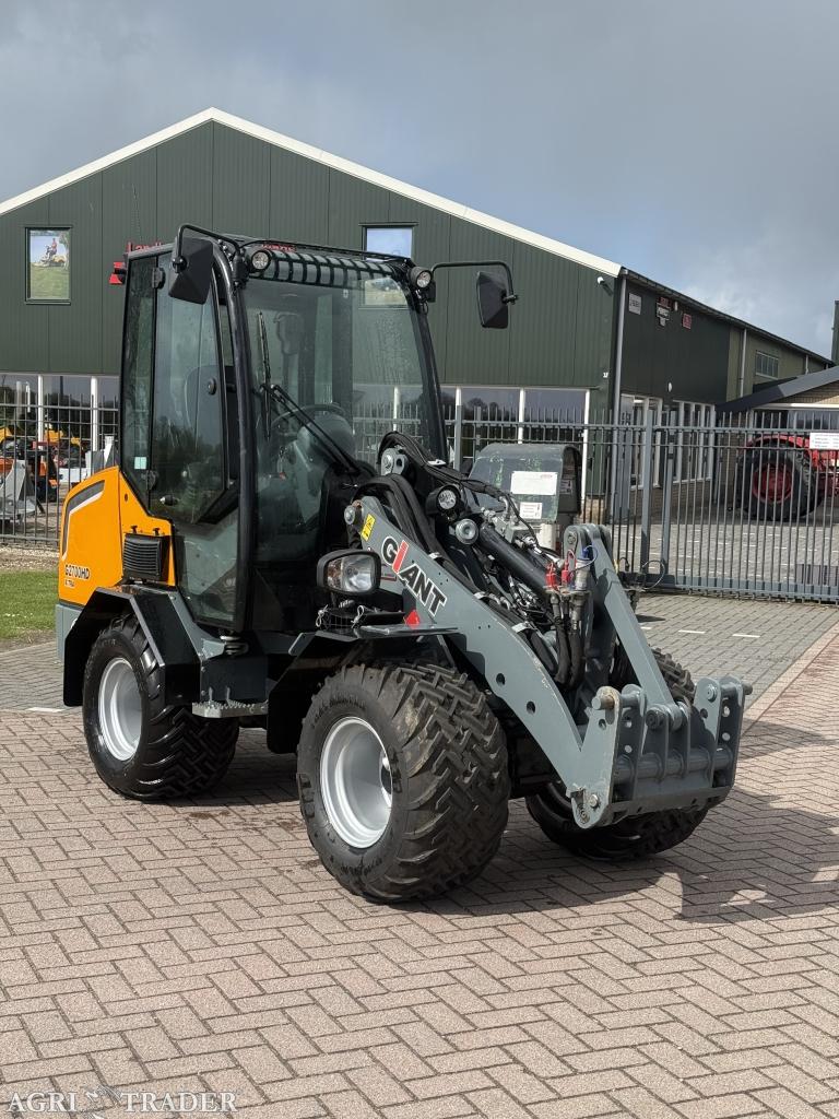 Giant g2700extra demo 60uur, Zakelijke goederen, Machines en Bouw | Kranen en Graafmachines, -, Niet opgegeven, Ophalen of Verzenden