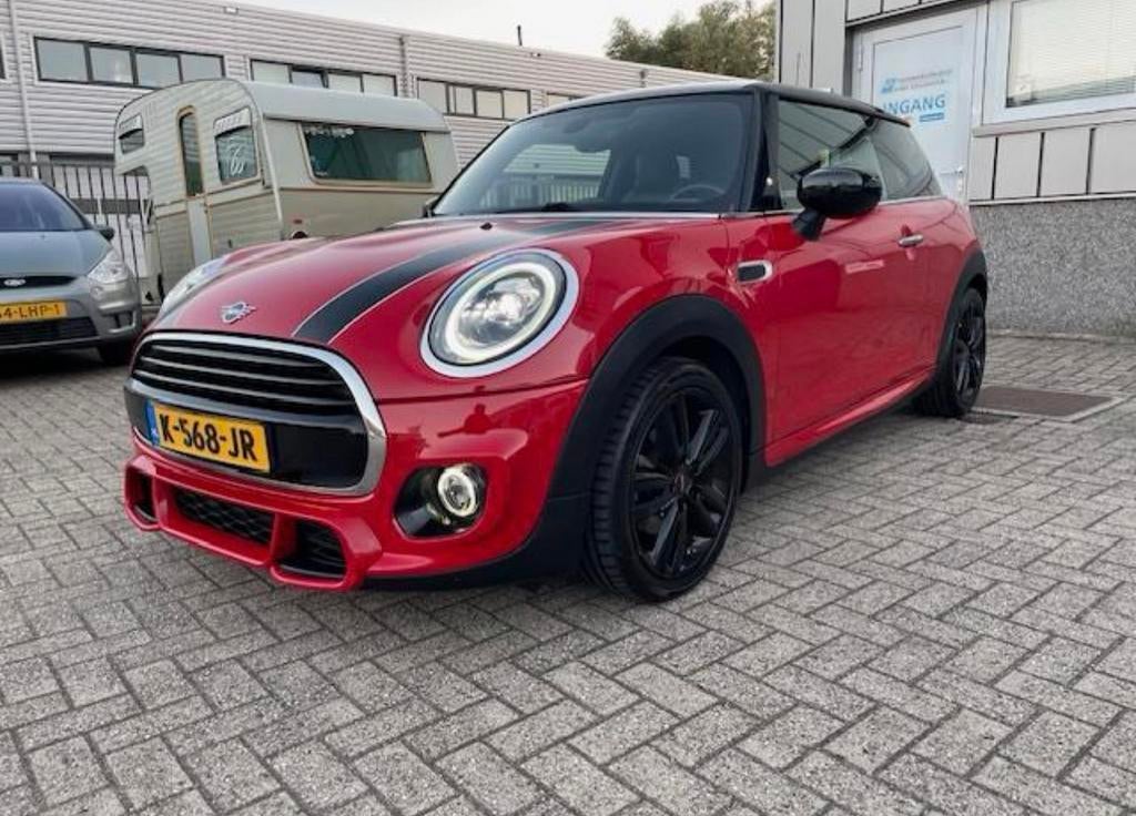 MINI Cooper 1.5 Chili Red JCW, Auto's, Mini, Bedrijf, Cooper, Benzine, B, Hatchback, Automaat, Origineel Nederlands, Rood, Voorwielaandrijving