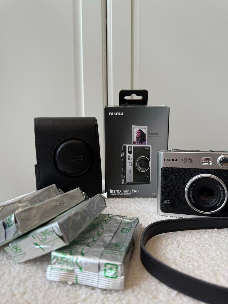Instax Mini EVO camera met hoes en film, Ophalen, Gebruikt, Compact, Fuji